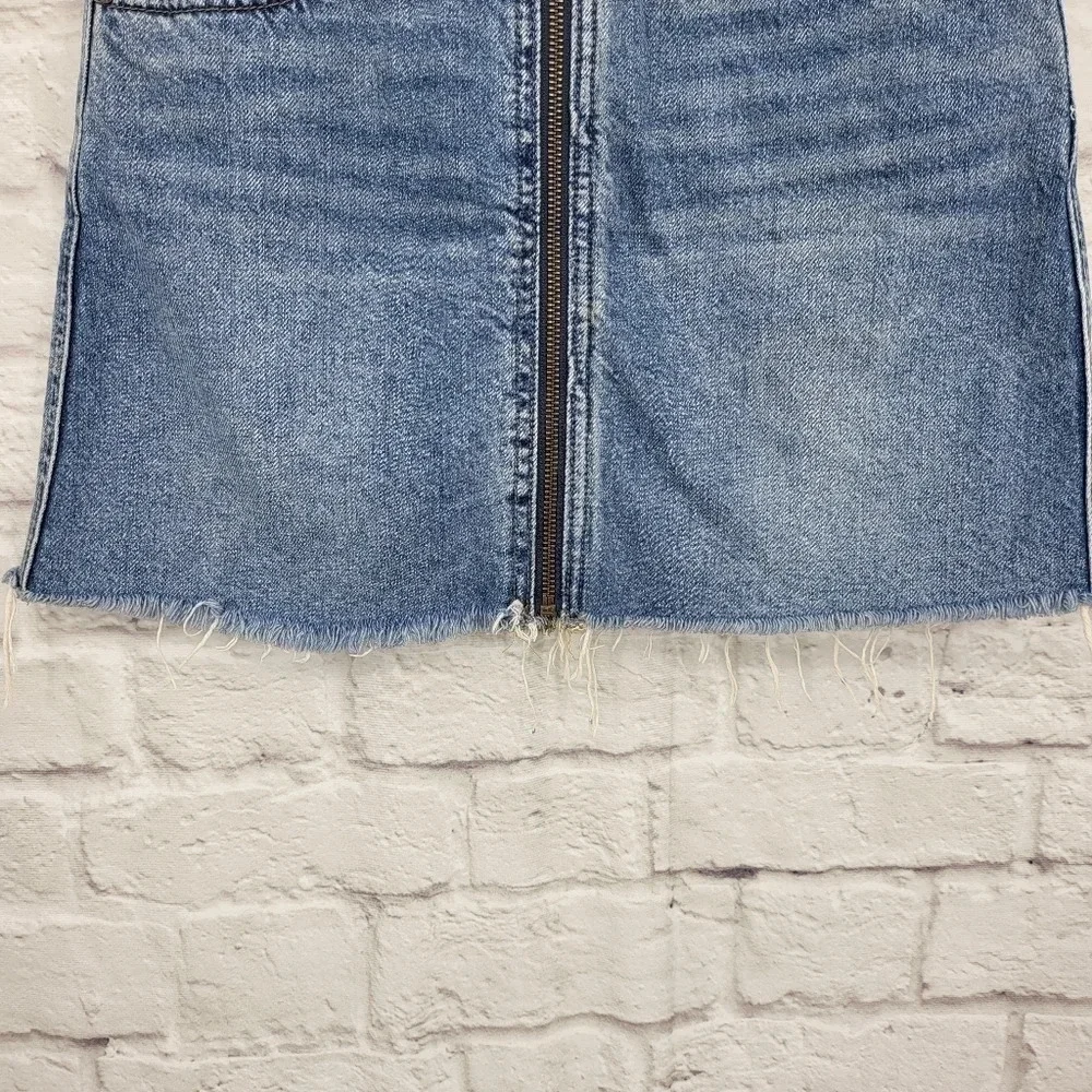 WE THE FREE Denim Zip It Up Front Mini Skirt Sz 25 Free People